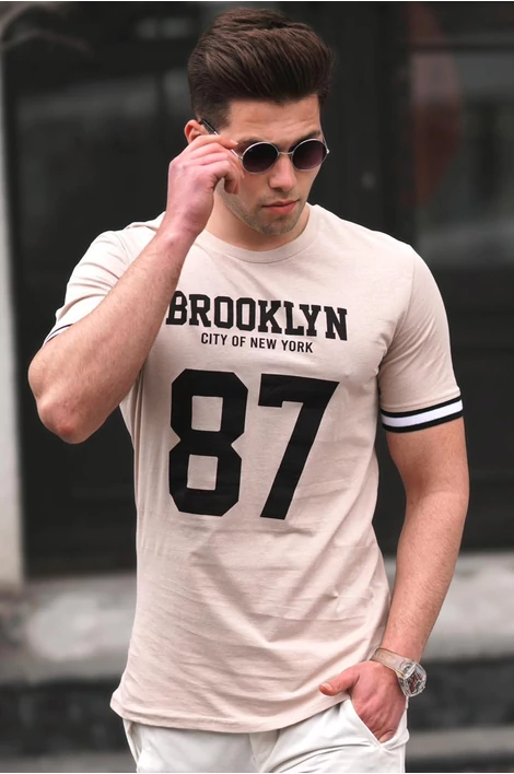 Drapp BROOKLYN feliratos egyedi póló