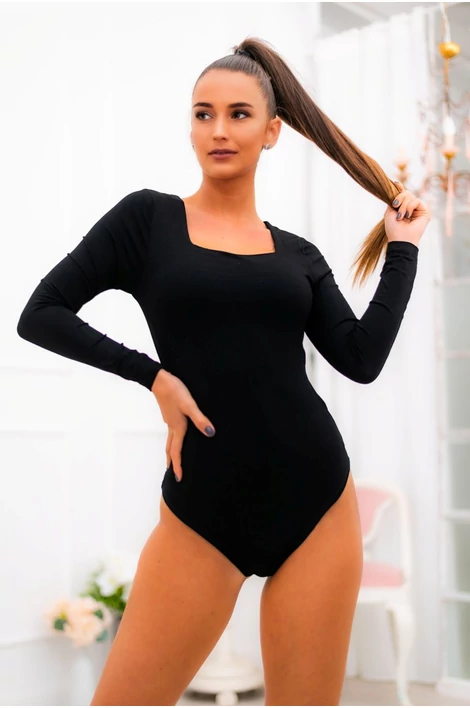 Fekete body,négyzet alakú dekoltázzsal
