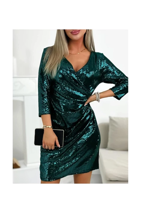 Csillámos anyagú, elegáns zöld ruha