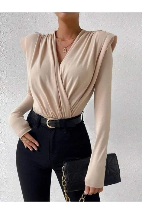 Mélyen dekoltált drapp body