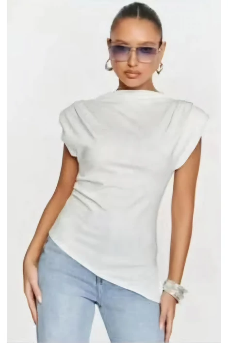 Aszimmetrikus aljú fehér felső