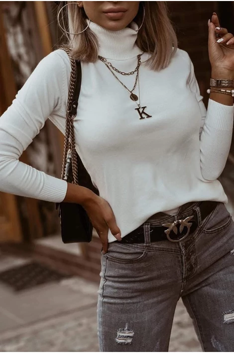 Kötött anyagú fehér garbó