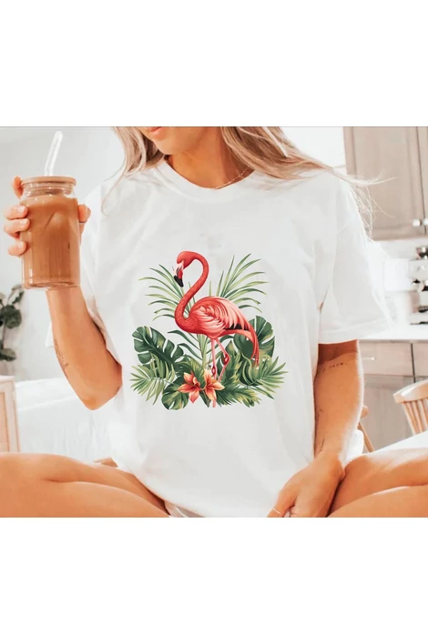 Korall színű flamingó mintás fehér póló