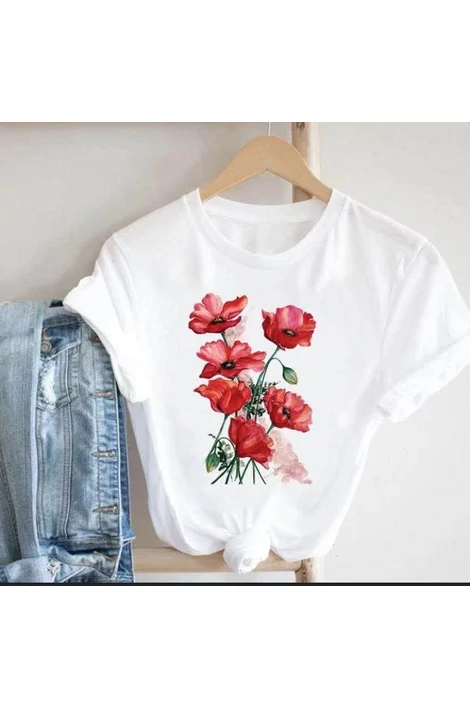 Piros pipacsos, fehér póló