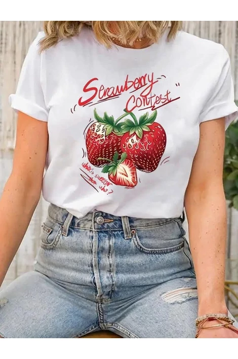 Eper mintás, fehér póló