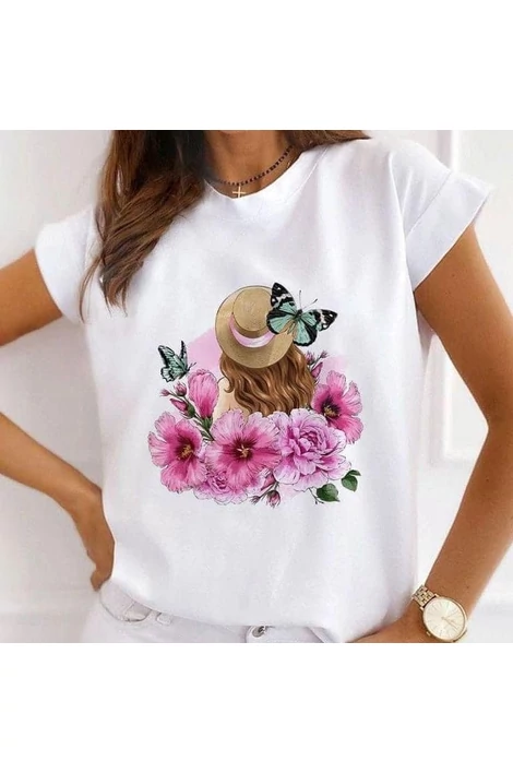 Hölgy kalappban mintás, fehér póló