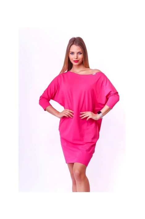 Oldalzsebes laza fazonú pink ruha
