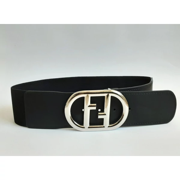 Fekete gumis öv,ezüst színű csattal