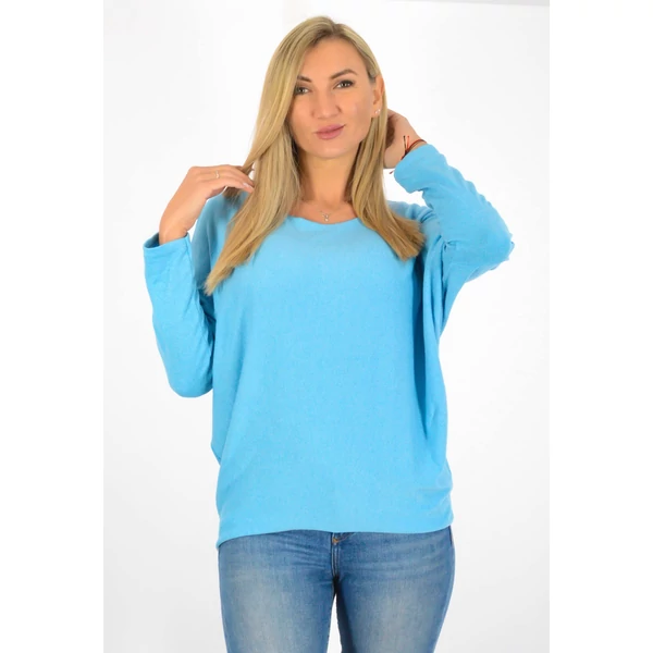 Vékonykötött  kereknyakú világoskék felső