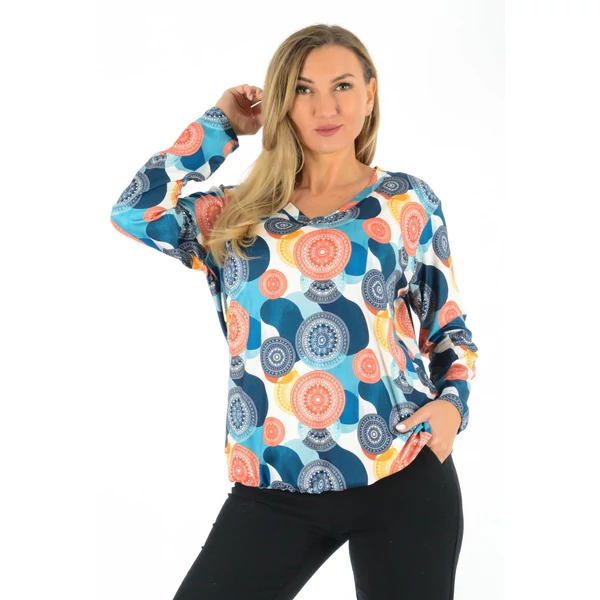 V-nyakú, gumis aljú mintás felső