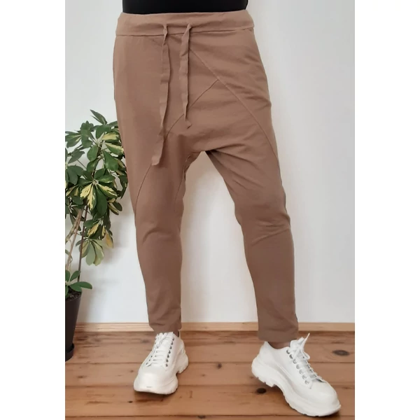 Ülepes  pamut cappuccinobarna nadrág