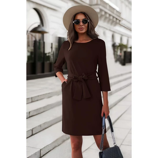 Zsebes sötét barna ruha