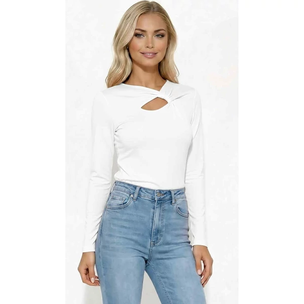 Dekoltázsnál csavart fehér felső