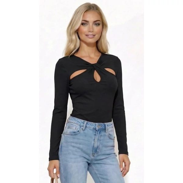 Dekoltázsnál csavart  fekete felső