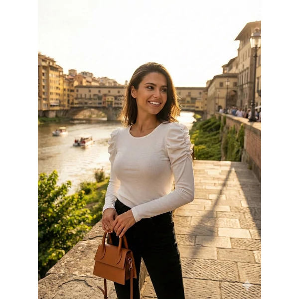 Fodros vállú fehér felső