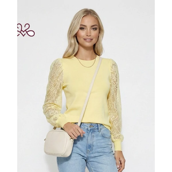 Csipkés ujjú sárga felső