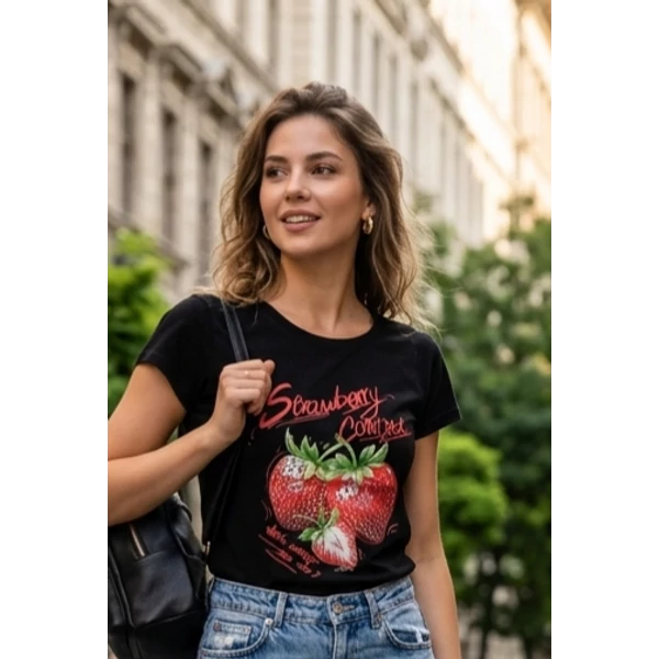 Nyomott mintás fekete póló