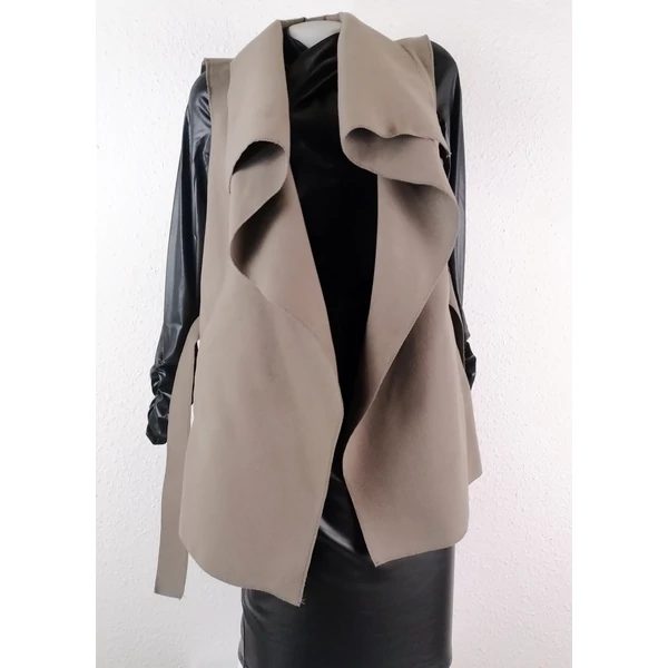 Barna galléros rövid mellény /Pelerin