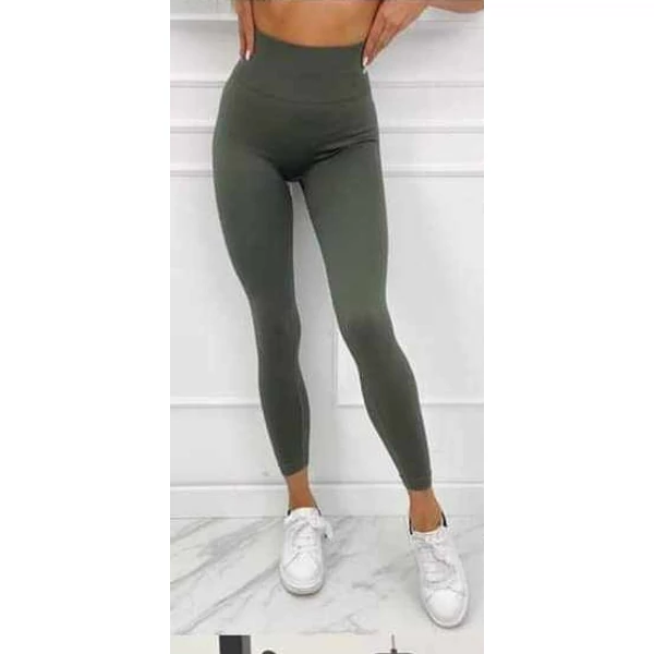 Khakizöld push up hatású leggings
