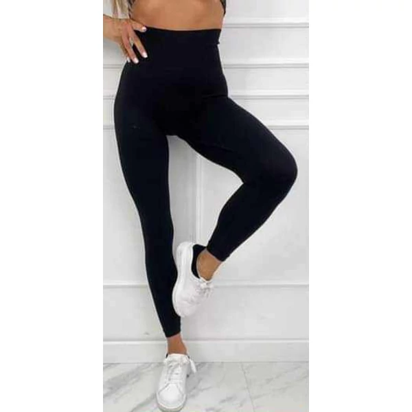 Fekete push up hatású leggings